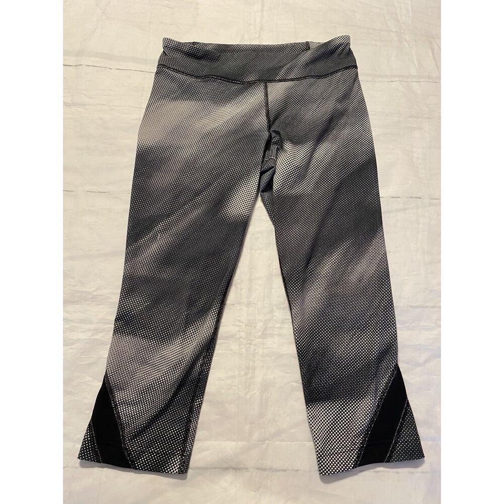 Black‎ Capri Leggings Under Armour Cropped Athletic Workout Pants Women Small